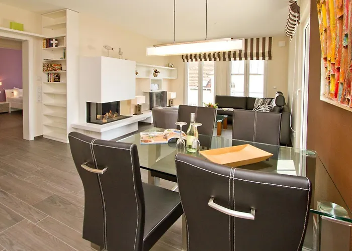 Duenenpalais App 20 *